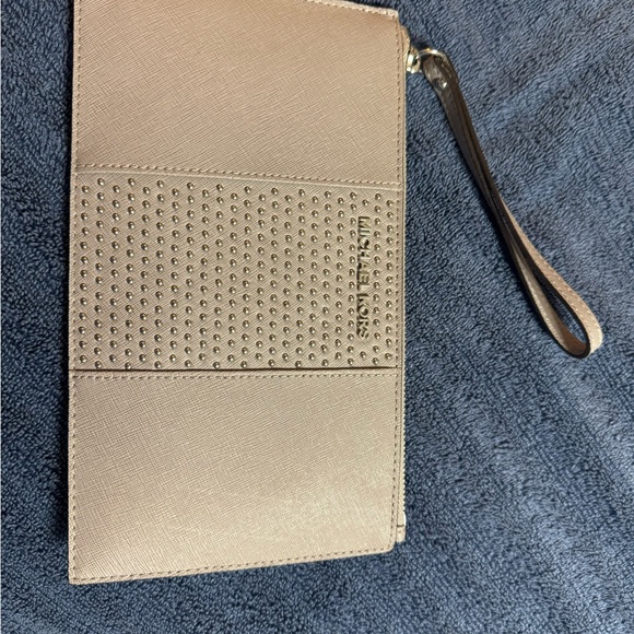 Michael Kors wristlet. Never been used. - Picture 2 of 2